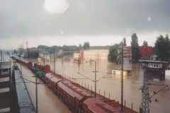 zleva hala oprav E, motorová remíza, správní budova, šatny personálu, vpravo stavědlo 4 Ostrava hl.n. 9.7.1997 - foto Richard Ondrůšek