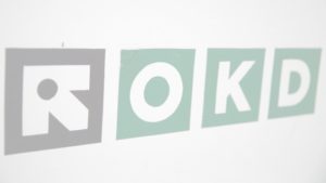 Po téměř 250 letech hlubinného dobývání vyveze OKD z Dolu ČSM poslední vozík černého uhlí. Ostravskou katedrálou zazní hornická hymna