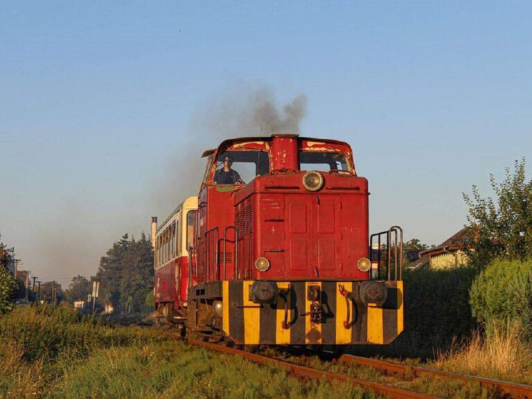 Báňské vlečky opět vozí turisty